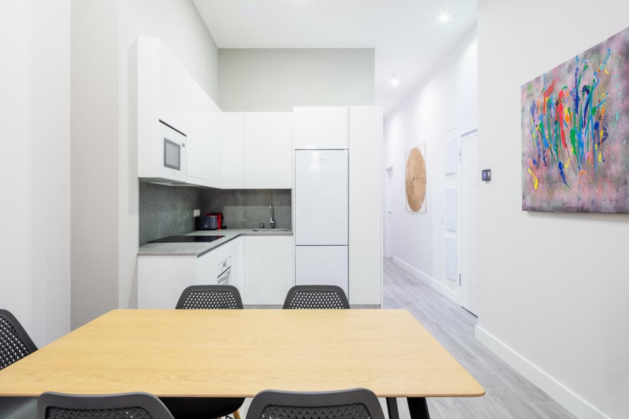 Apartamentos La Xiuca Playa Gijón Esterno foto