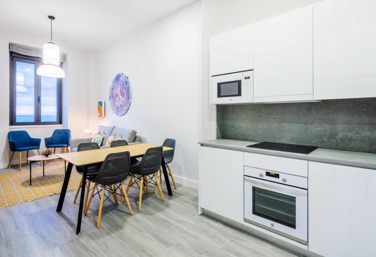 Apartamentos La Xiuca Playa Gijón Esterno foto